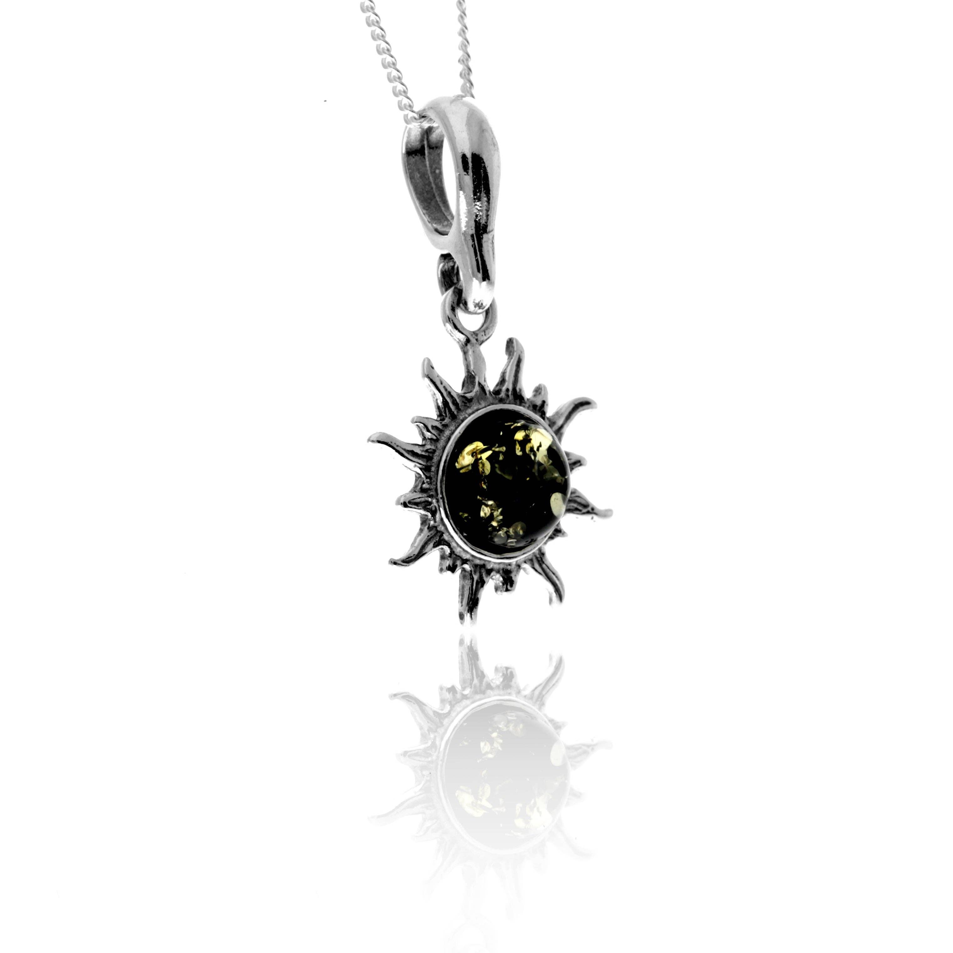 925 Sterling Silver & Genuine Baltic Amber Small Sun / Star Pendant / 784: Green