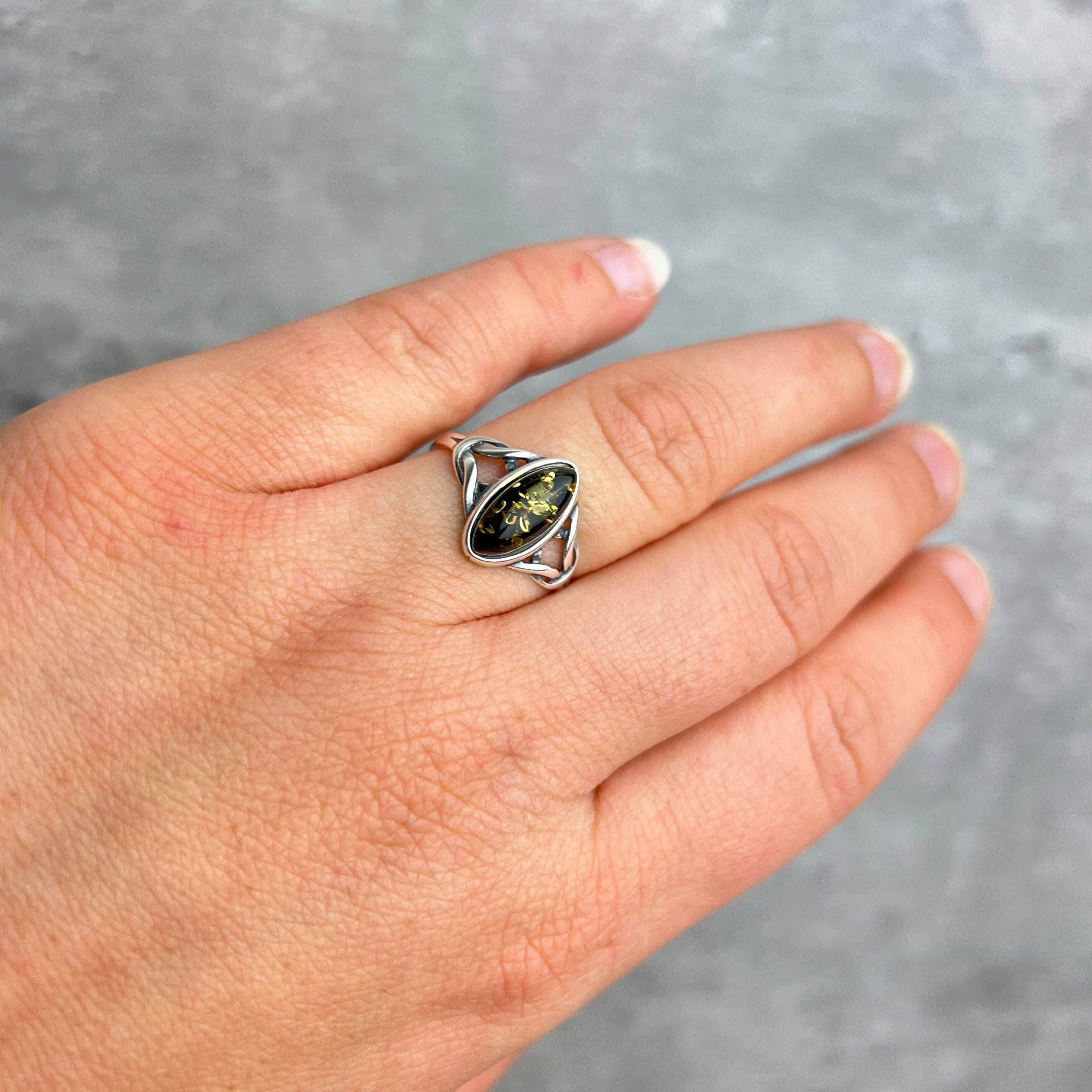 925 Sterling Silver & Genuine Baltic Amber Celtic Classic Ring - 7503: Cognac / K