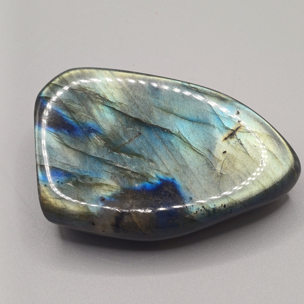 Labradorite free form