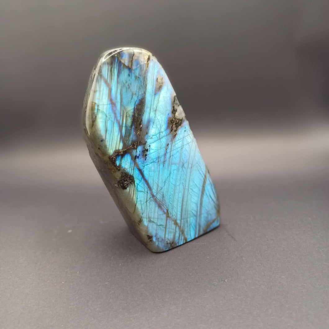 Labradorite Free form
