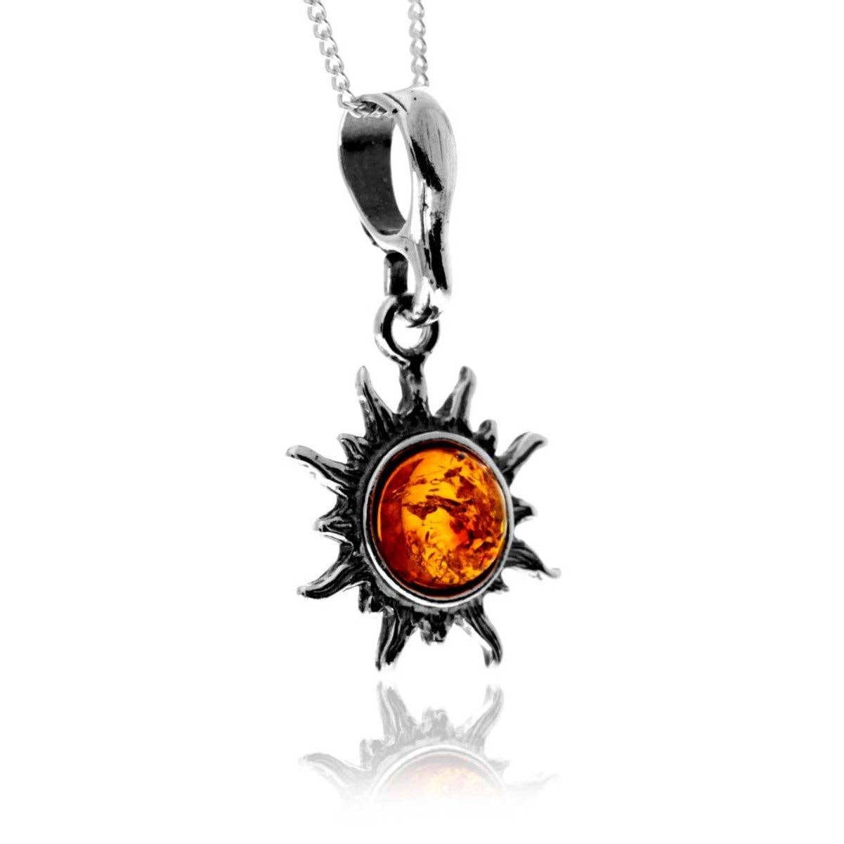 925 Sterling Silver & Genuine Baltic Amber Small Sun / Star Pendant / 784: Green