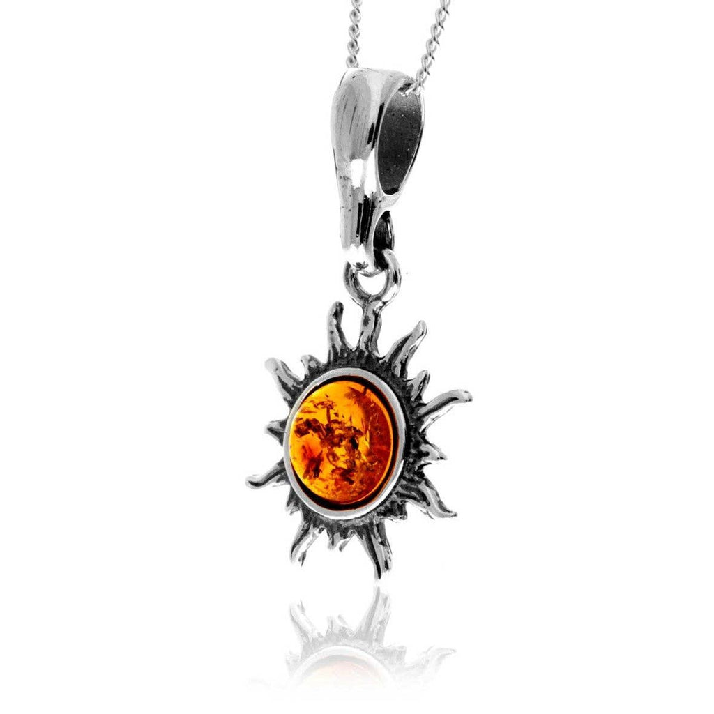 925 Sterling Silver & Genuine Baltic Amber Small Sun / Star Pendant / 784: Green