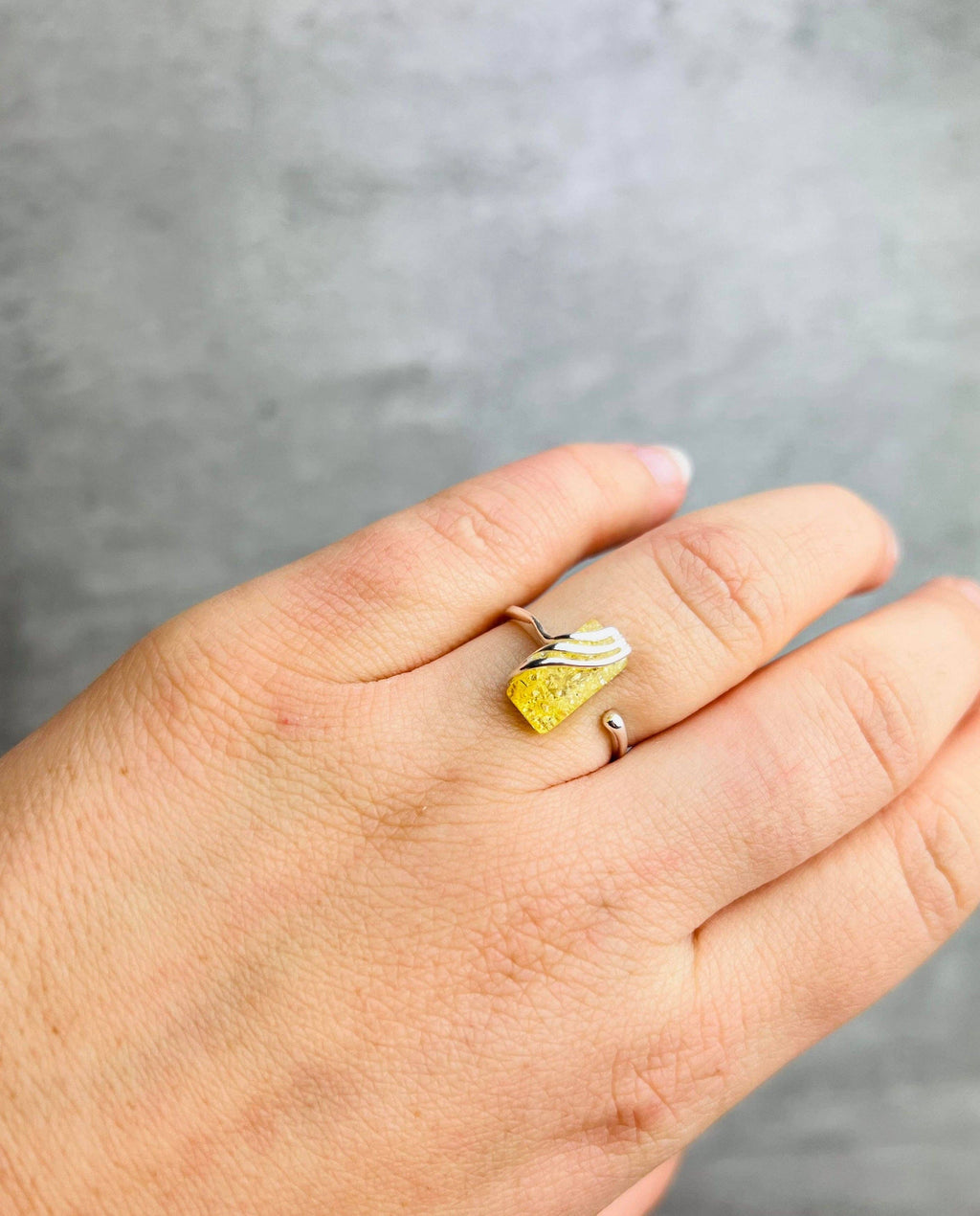 925 Sterling Silver & Genuine Baltic Amber Rectangular Modern Adjustable Ring - GL418A: Cognac